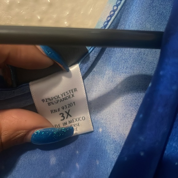 Women’s galaxy top! - Picture 5 of 5